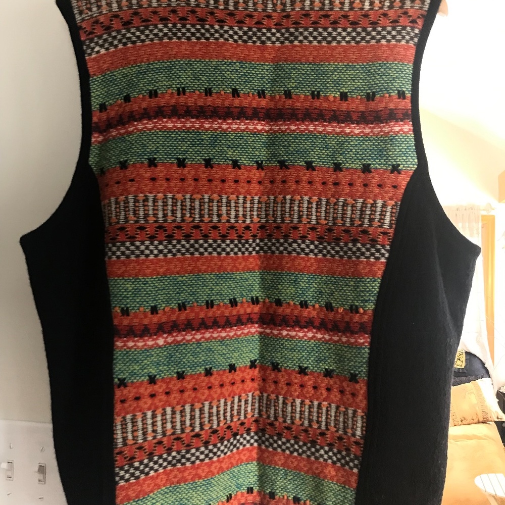 Multicolored vest